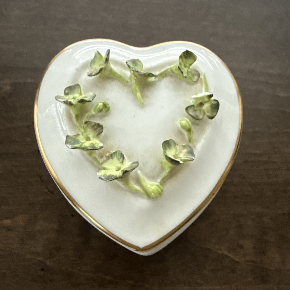 Vtg Coalport Bone China England Heart Shaped Trinket Box w/Applied Floral Top